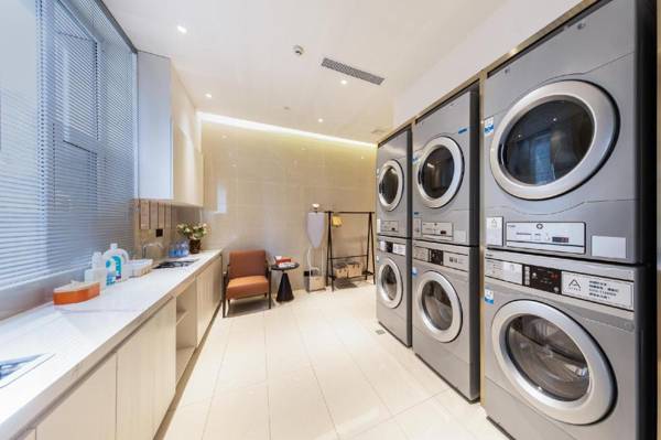 Atour Hotel Taiyuan Changfeng Business Zone Vientiane City