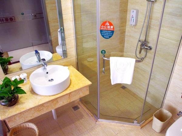 GreenTree Inn Jiangsu Nantong Qidong Bus Station Express Hotel