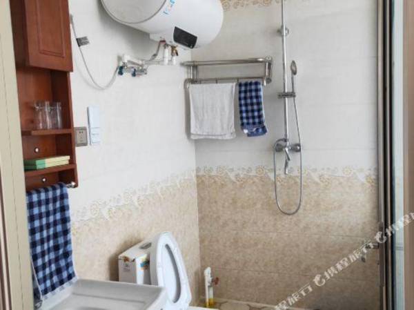 Xibaipo Yijia Express Hotel