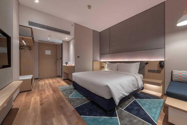 Holiday Inn Express Shenzhen Longhua an IHG Hotel