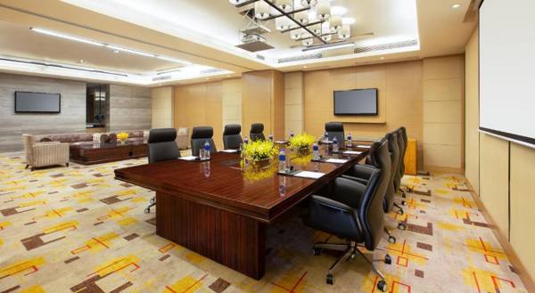 Crowne Plaza Shenzhen Longgang City Centre an IHG Hotel