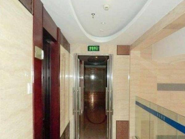 She & He Apartment - Caiwuwei Yuhedi Branch