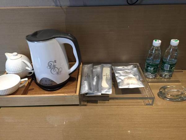 Lavande Hotel Shenzhen Huaqiangnan Branch