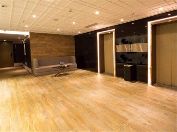 lnsail Hotel Shenzhen Luohu Port Railway Station