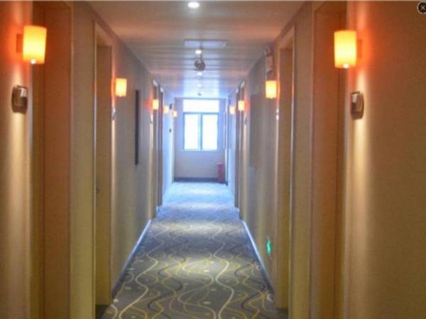 7 Days Premium Shenzhen Longgang Dayun Subway Station Branch