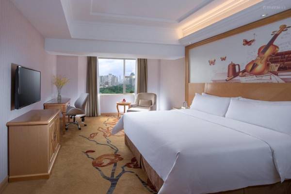 Vienna Hotel Shenzhen Honghu
