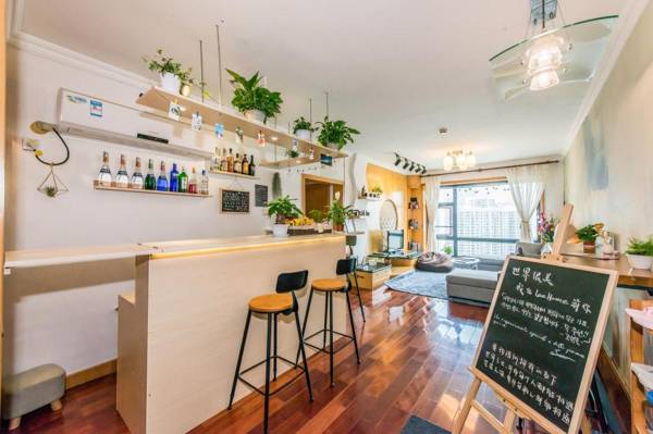 LeeHome Youth Hostel