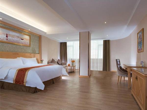 Vienna Hotel Shenzhen Fuyong Village