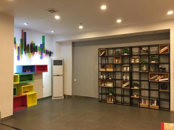 7Days Inn Shenzhen Longgang Nanlian Metro Station Branch