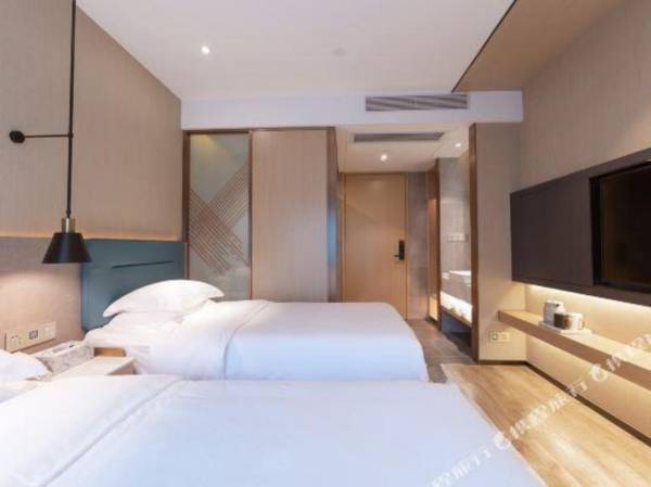 ZMAX Hotels Shenzhen Lianhuacun Metro Station