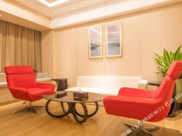 Jia Zhao Ye Ke Yu Jing Xuan Jiu Dian (Shen Zhen Da Peng Dian )