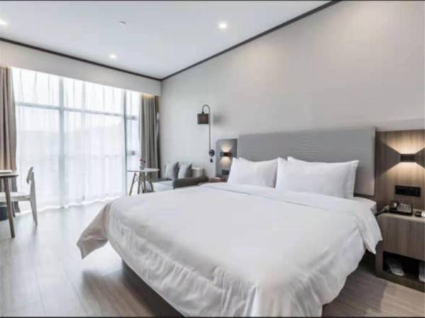 Hanting Hotel Shenzhen Huaqiangbei Science Museum Metro Station