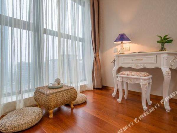 Wei Na Si Guo Ji Gong Yu (Shen Zhen Luo Hu Wan Xiang Cheng Dian )