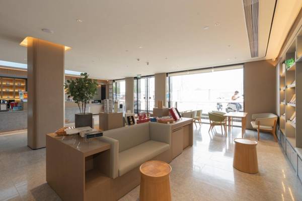 JI Hotel Shenzhen Futian Shawei Metro Station