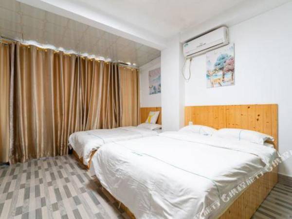 Shen Zhen Da Peng Jiao Chang Wei Xiao Bao Bei Hai Bian Inn