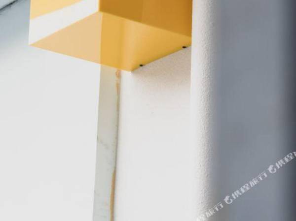 Left Bank Time Apartment