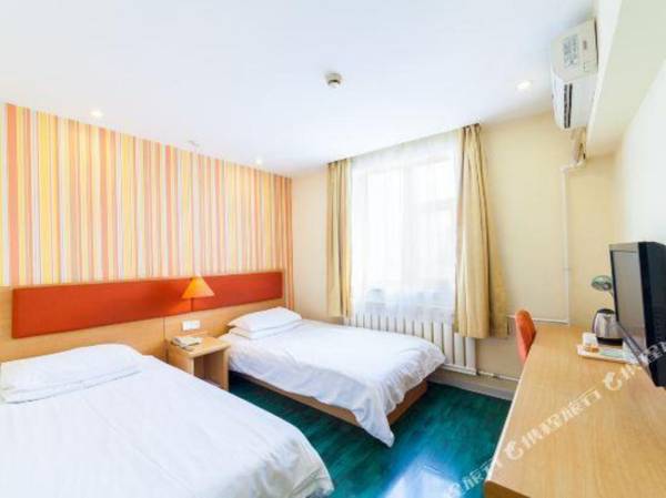 Home Inn (Shenyang Qingnian Street Renao Road)