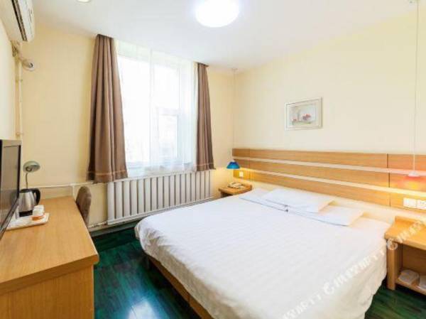 Home Inn (Shenyang Qingnian Street Renao Road)