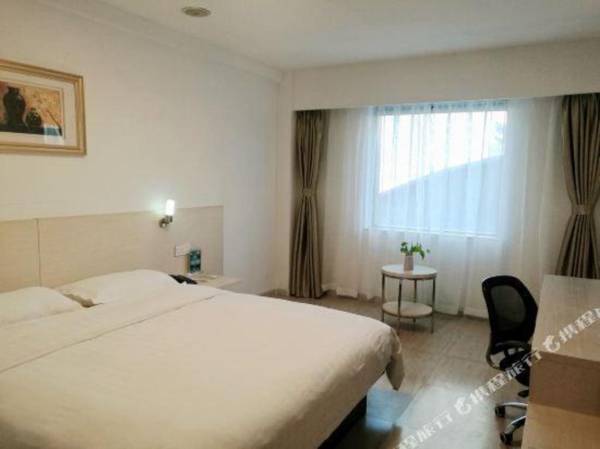 Longzhimeng Yashi Business Hotel (Shenyang Dongzhong Street)