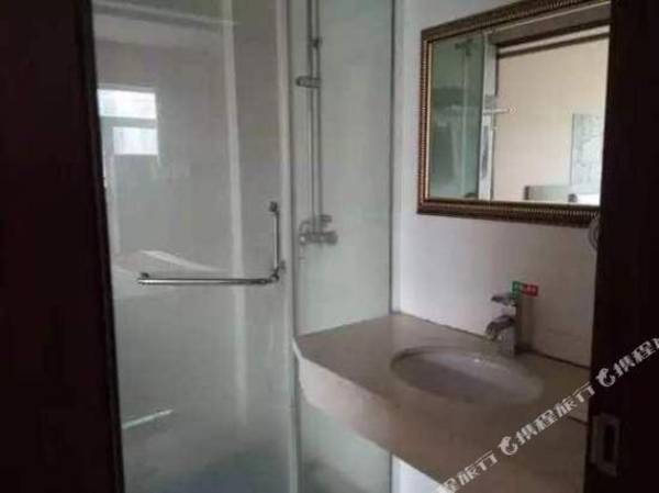 Yijia Business Hotel