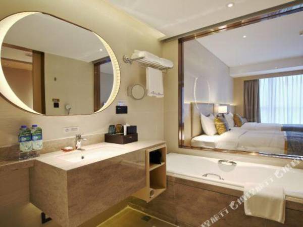 Howard Johnson Glory Plaza ShanTou