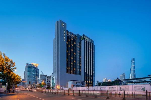 Renaissance Shanghai Yu Garden Hotel