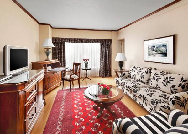 Hongqiao Jin Jiang Hotel (Formerly Sheraton Shanghai Hongqiao Hotel)