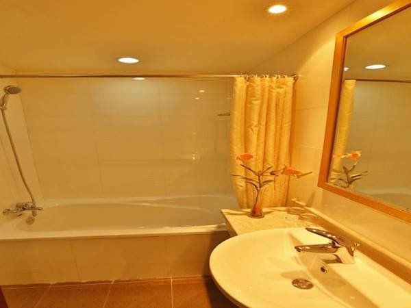 Rayfont Downtown Hotel