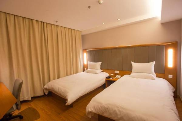 Workspace - JI Hotel Shanghai Railway Station West Tianmu Road