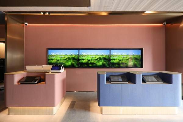 Hanting Hotel Shanghai Caobao Road Subway Station