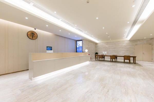 Ji Hotel Shanghai Qibao Metro Station