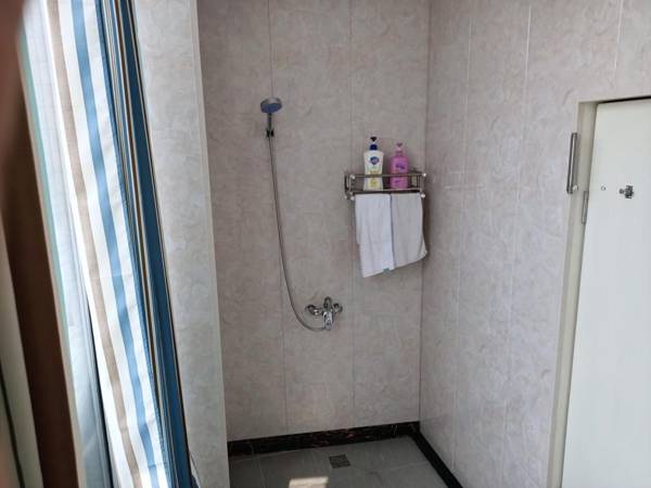 California Apartment HongMei Road Branch