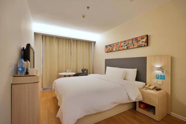 Hi Inn (Shanghai Zhenru Lanxi Road)