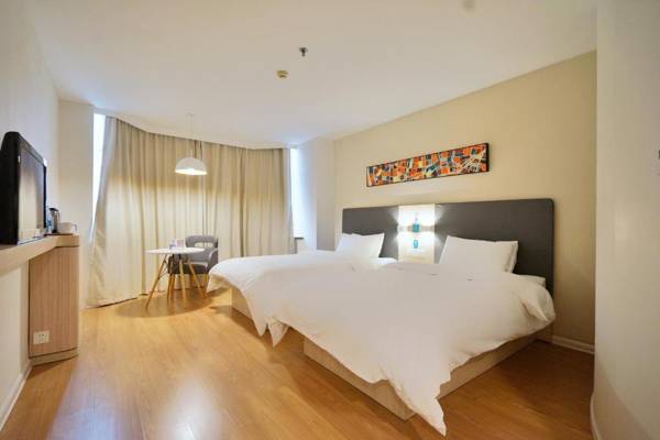 JI Hotel (Shanghai Changshou Road Subway Station Xinhui Road)