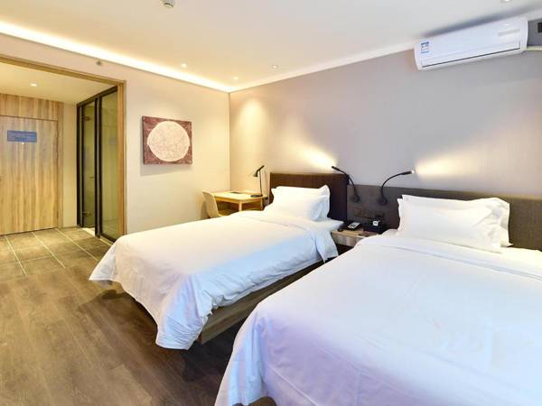 JI Hotel (Shanghai Nanxiang Taimao Commercial Plaza)
