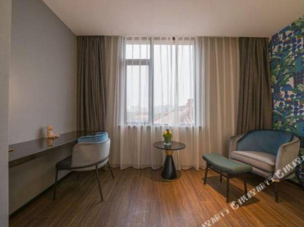 Sushi Light Luxury Hotel (Shanghai Hongmei Road)