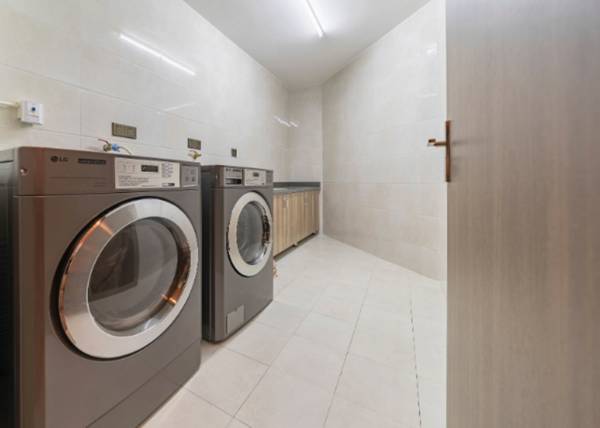 Hanting Hotel Shanghai Fengxian Xincheng Nanfeng Road