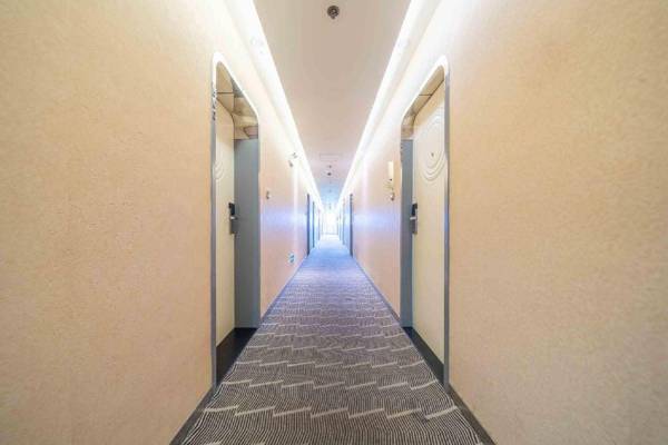 Hanting Hotel Shanghai Jiuting Metro Station