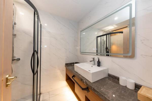 Starway Hotel Shanghai Necc Beiqing Highway