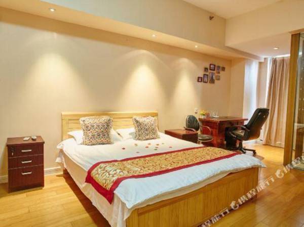 Workspace - Zhanhong Apartment Hotel (Shanghai Disneyland Wanda Plaza)