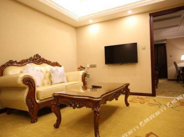 Vienna International Hotel (Shanghai Zhujing)