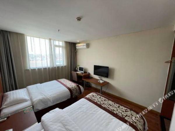 Super8 Hotel (Jingshan City Beach)