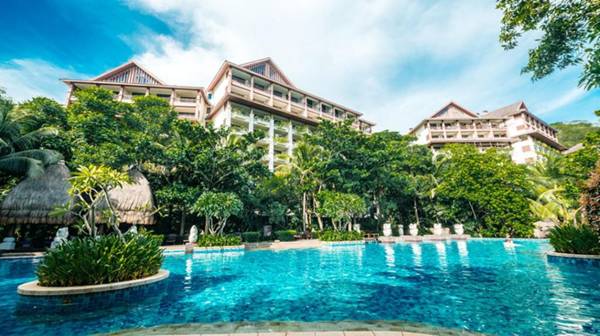 Shixishu Jianguo Yalong Bay Resort