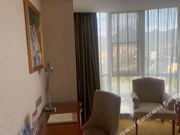 Vienna Hotel Fujian Quanzhou Anxi County Baolong Square