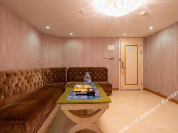 Wanjia Dongfang Hotel