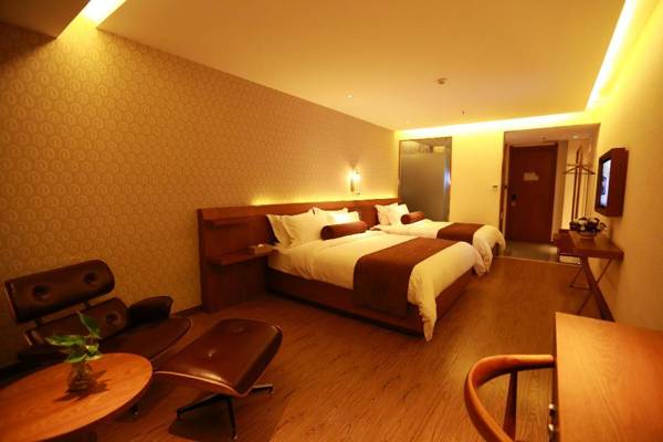 James Joyce Coffetel Qinhuangdao Railway Station