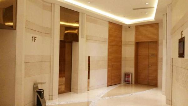 Holiday Inn Qingdao City Center an IHG Hotel - Shopping MALL