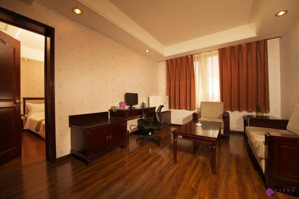 Lilac Hotel Qingdao