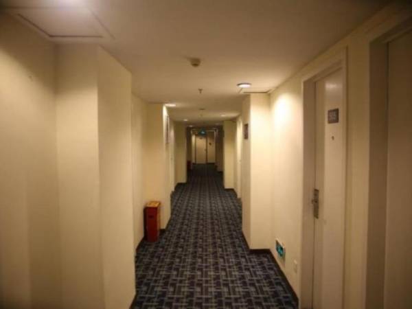 7Days Inn West Liaoyang Road Carrefour