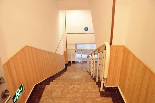 Hanting Hotel Qingdao Zhanqiao Railway Station